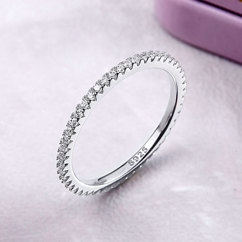Anillo de plata de ley 925 chapado en platino con circonitas engarzadas en pavé, talla 5.0 para mujer