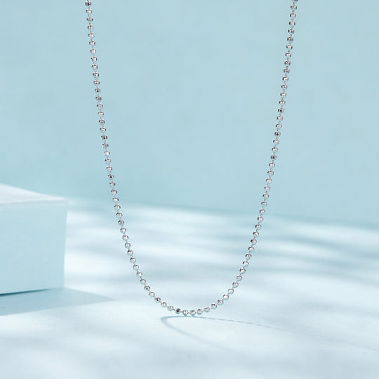 Photo of {{ product.title | truncate: 80, '' | escape }}