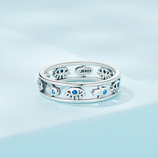 Photo of {{ product.title | truncate: 80, '' | escape }}