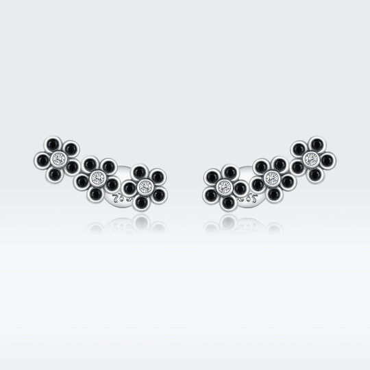 Photo of {{ product.title | truncate: 80, '' | escape }}