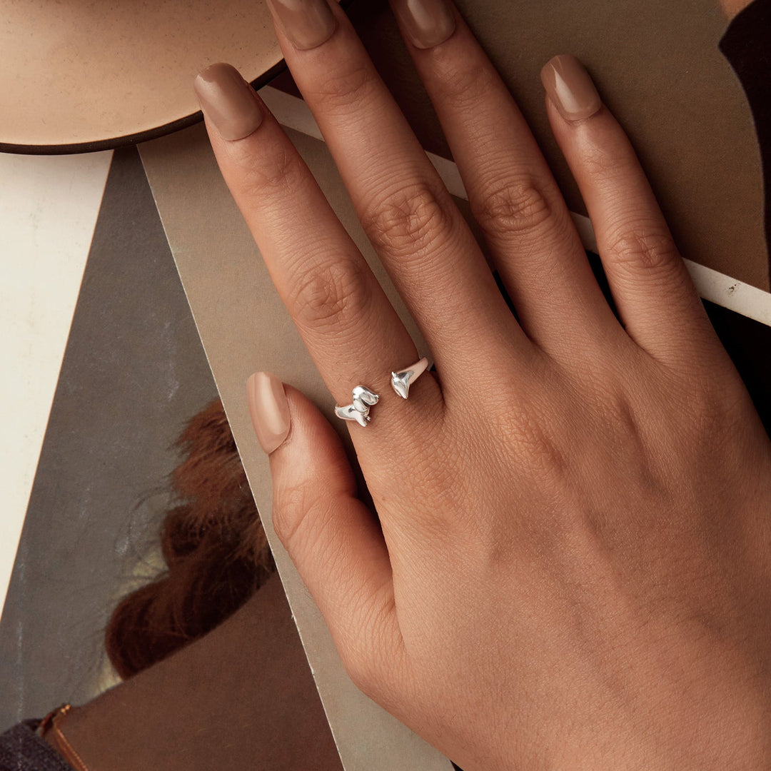 925 Sterling Silver Oxidized 1.8mm Width Elegant Style E Ring
