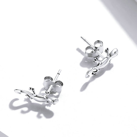 Photo of {{ product.title | truncate: 80, '' | escape }}