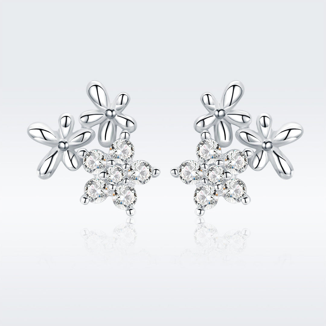 925 Sterling Silver Earrings with CZ in Pavé Setting, 0.6*0.7cm for Women