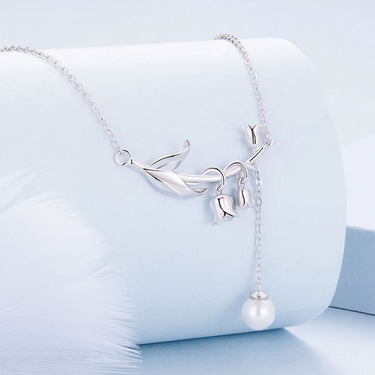 Photo of {{ product.title | truncate: 80, '' | escape }}