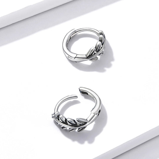Photo of {{ product.title | truncate: 80, '' | escape }}