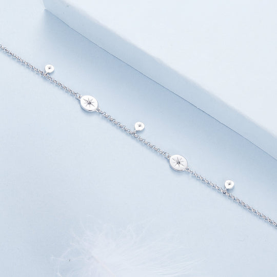 Photo of {{ product.title | truncate: 80, '' | escape }}