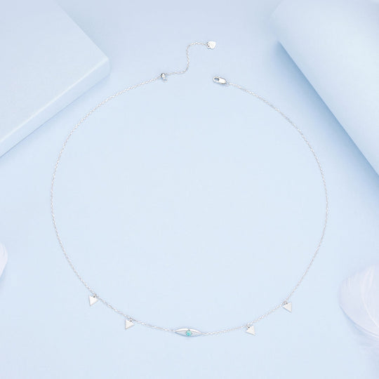Photo of {{ product.title | truncate: 80, '' | escape }}