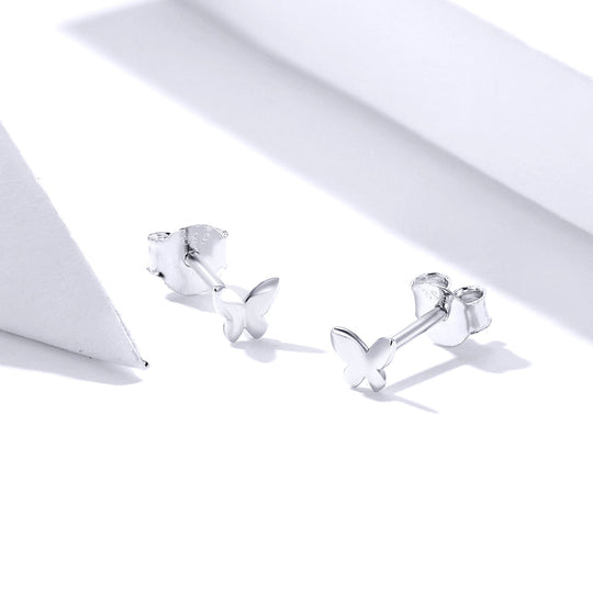 Photo of {{ product.title | truncate: 80, '' | escape }}