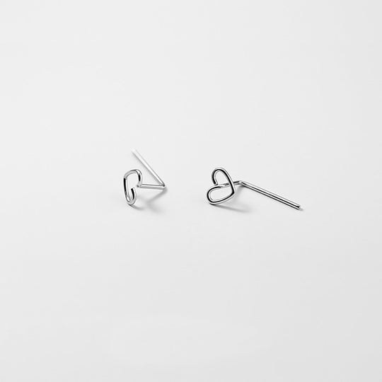 Photo of {{ product.title | truncate: 80, '' | escape }}