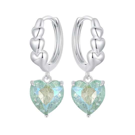 Photo of {{ product.title | truncate: 80, '' | escape }}