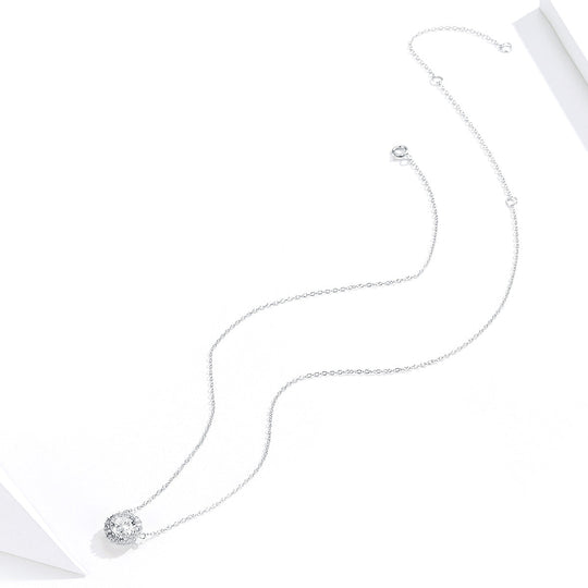 Photo of {{ product.title | truncate: 80, '' | escape }}