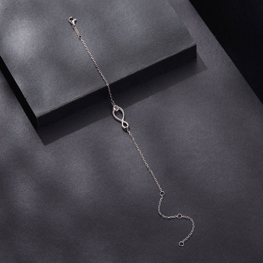 Photo of {{ product.title | truncate: 80, '' | escape }}