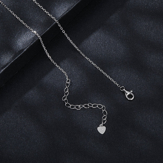 Photo of {{ product.title | truncate: 80, '' | escape }}