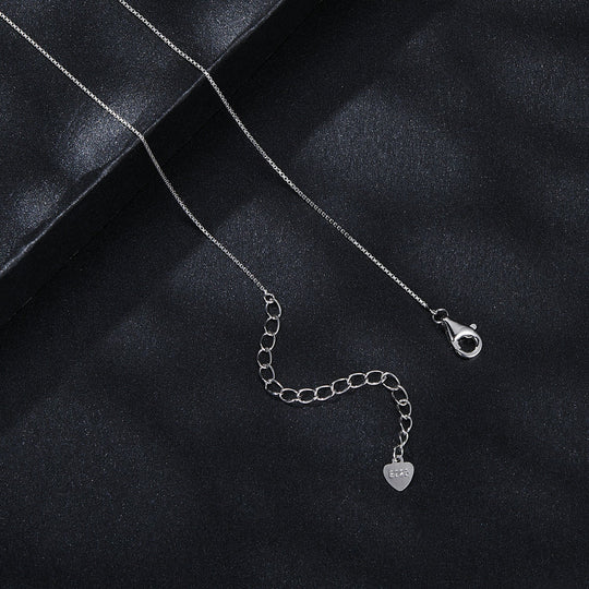 Photo of {{ product.title | truncate: 80, '' | escape }}