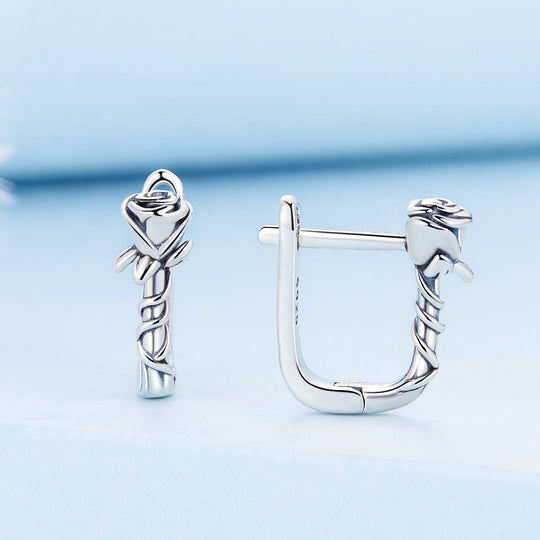 Photo of {{ product.title | truncate: 80, '' | escape }}