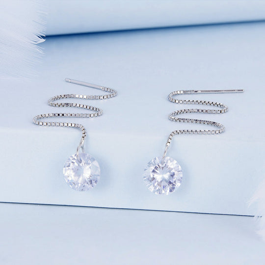 Photo of {{ product.title | truncate: 80, '' | escape }}