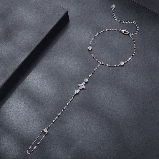 Photo of {{ product.title | truncate: 80, '' | escape }}