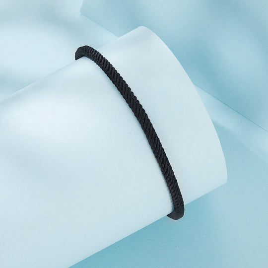 Photo of {{ product.title | truncate: 80, '' | escape }}