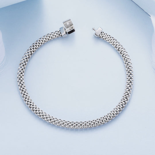 Photo of {{ product.title | truncate: 80, '' | escape }}