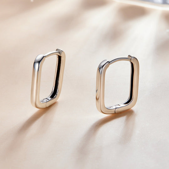 Photo of {{ product.title | truncate: 80, '' | escape }}