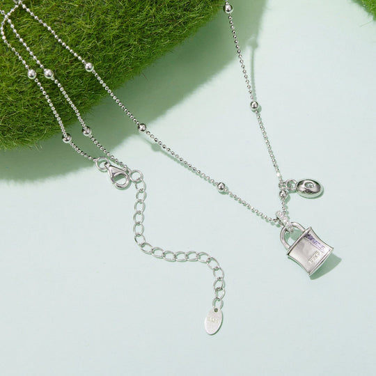 Photo of {{ product.title | truncate: 80, '' | escape }}