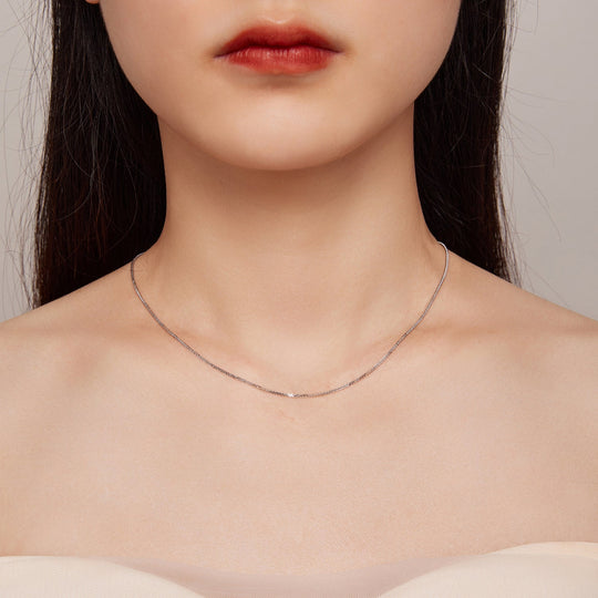Photo of {{ product.title | truncate: 80, '' | escape }}