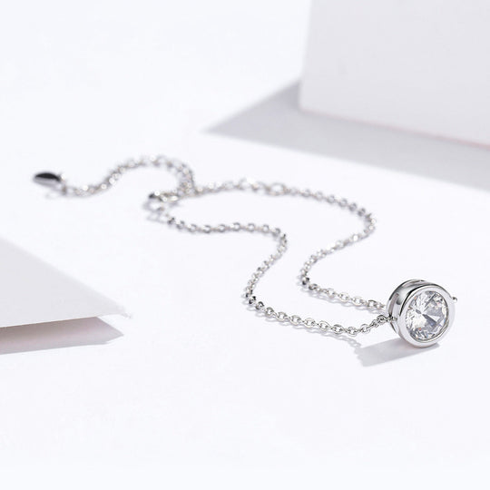 Photo of {{ product.title | truncate: 80, '' | escape }}