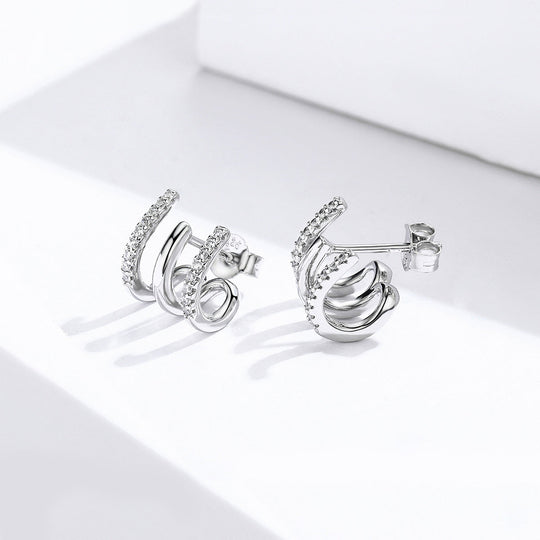 Photo of {{ product.title | truncate: 80, '' | escape }}