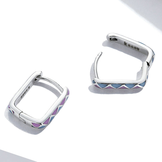 Photo of {{ product.title | truncate: 80, '' | escape }}