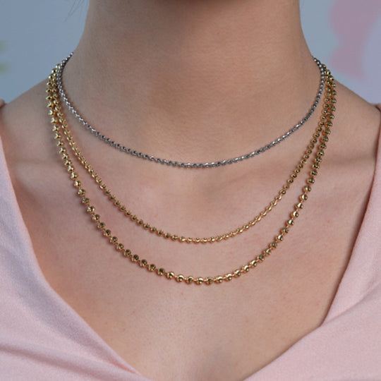 Photo of {{ product.title | truncate: 80, '' | escape }}