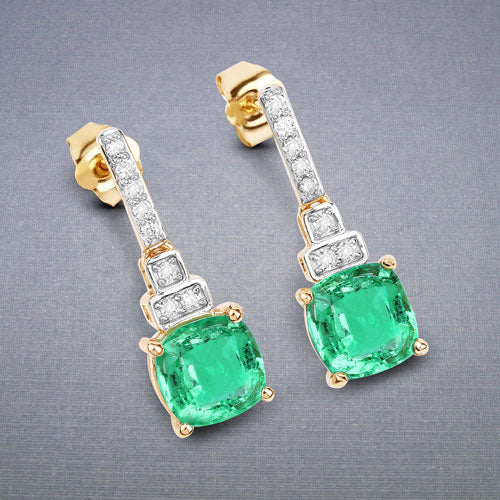 Pendientes de oro amarillo de 14 quilates con esmeralda etíope genuina de 2.72 quilates y diamantes blancos