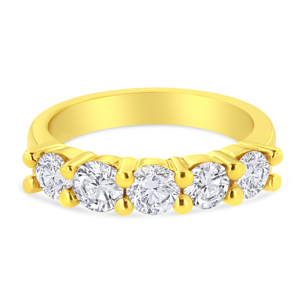 Anillo de aniversario o de boda de plata de ley 925 chapada en oro amarillo de 14 quilates, con 1 1/2 quilates en total de diamantes redondos talla brillante engarzados en garra compartida (color K-L, claridad SI2-I1) - Talla 7