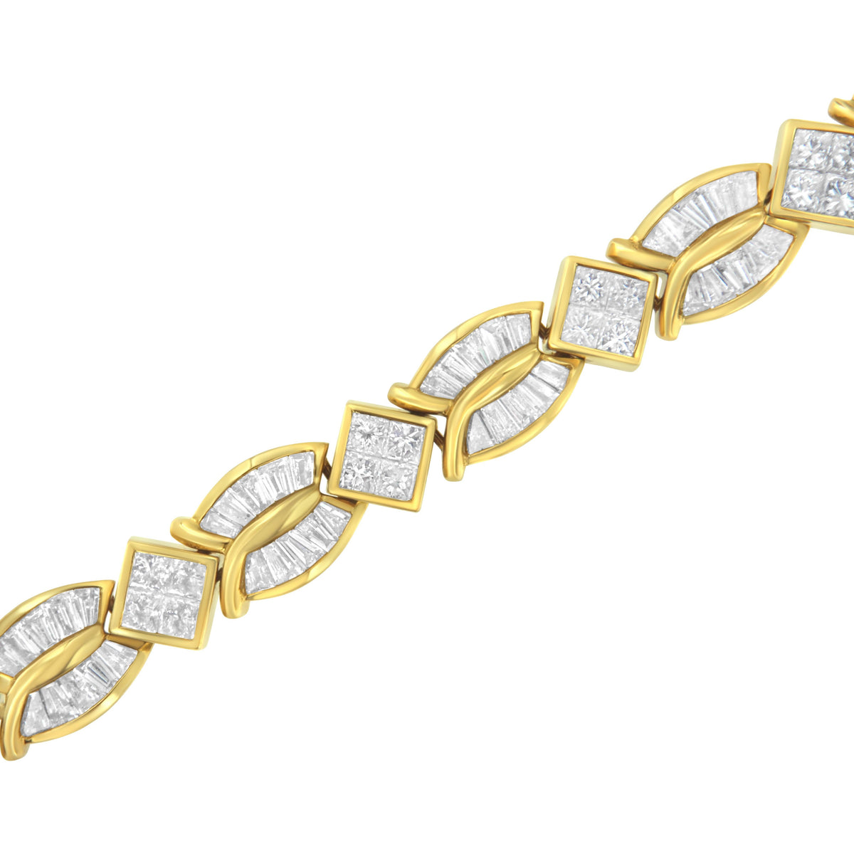Pulsera de eslabones retorcidos geométricos de oro amarillo de 14 quilates con diamantes talla baguette y princesa de 8 1/5 Cttw (color G-H, claridad VS1-VS2) - Talla 7"