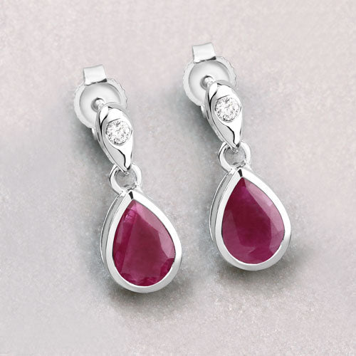 Pendientes de oro blanco de 10 quilates con rubí genuino de 1,65 quilates y diamantes blancos