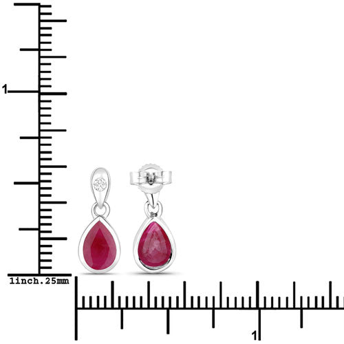 Pendientes de oro blanco de 10 quilates con rubí genuino de 1,65 quilates y diamantes blancos