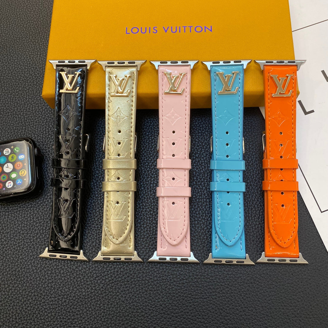 CORREA DE PIEL BRILLANTE PARA APPLE WATCH CON LOGO METÁLICO DE LUJO