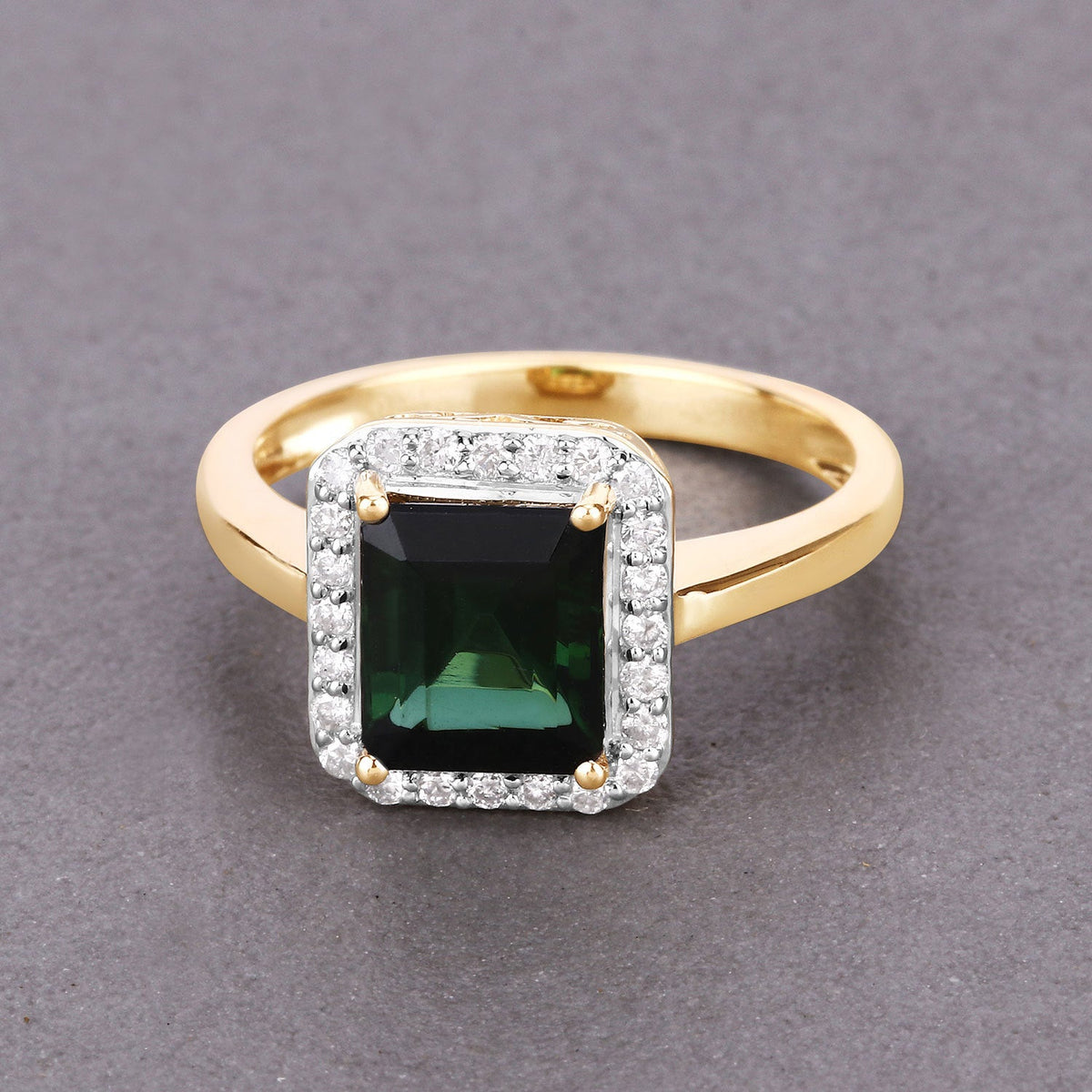 Anillo de oro amarillo de 14K con turmalina verde natural de 3,02 quilates y diamantes blancos
