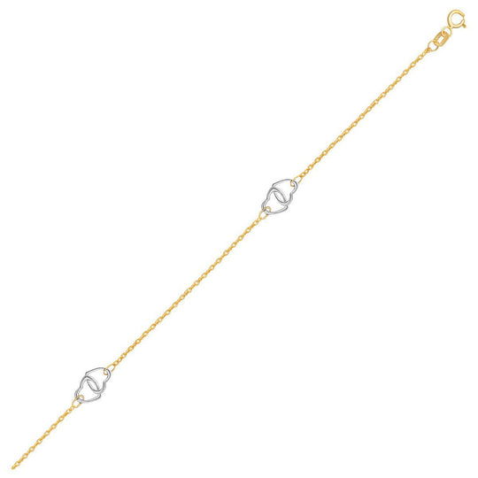 Photo of {{ product.title | truncate: 80, '' | escape }}