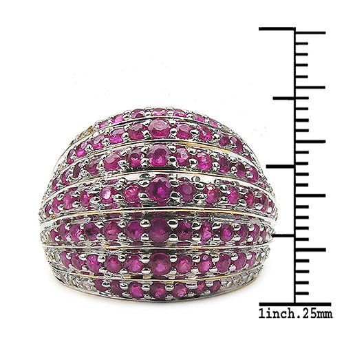 Anillo de plata de ley .925 con rubí genuino de 2,94 quilates y topacio blanco con baño de oro amarillo de 14 quilates