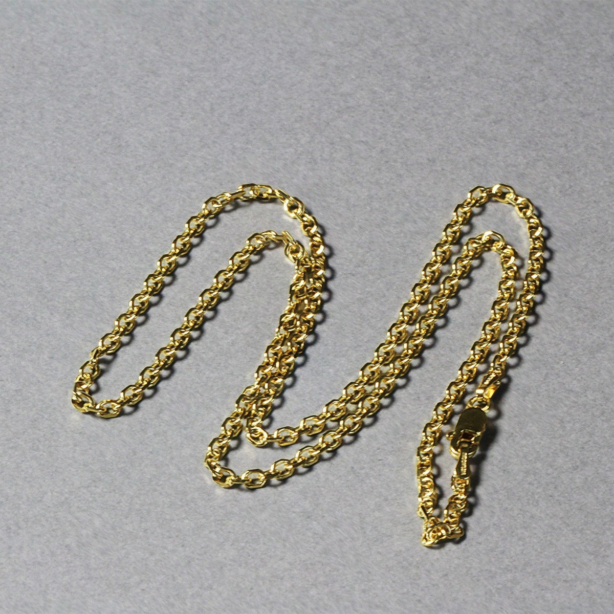 Cadena de eslabones de cable con corte de diamante de oro amarillo de 14k de 2.3 mm
