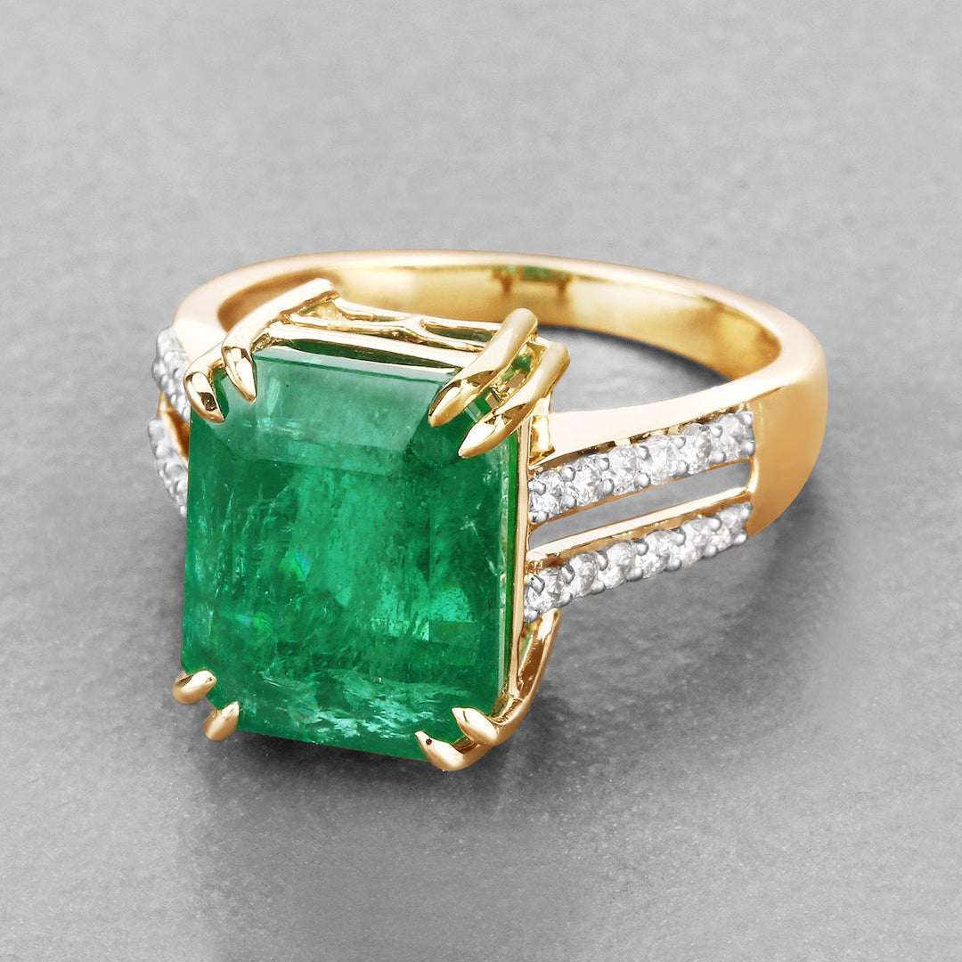 Anillo de oro amarillo de 14 quilates con esmeralda zambiana auténtica de 8,49 quilates certificada por el IGI y diamantes blancos