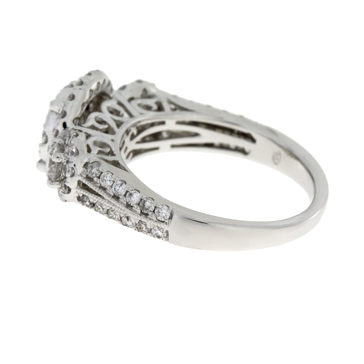 Anillo de 3 piedras de diamantes naturales de 1.50ct en oro blanco de 14kt
