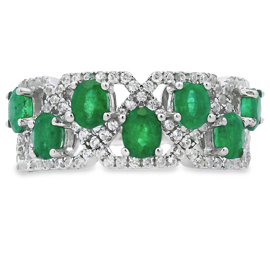 Photo of {{ product.title | truncate: 80, '' | escape }}