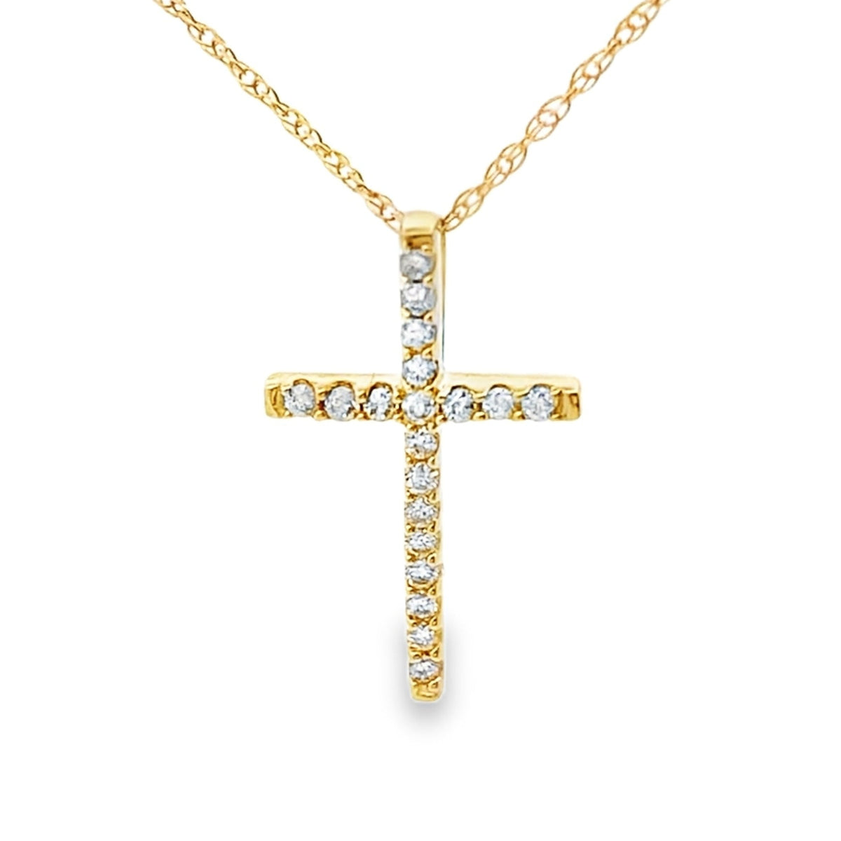 Colgante religioso de cruz de oro amarillo de 14kt con diamante de 0,10 qt
