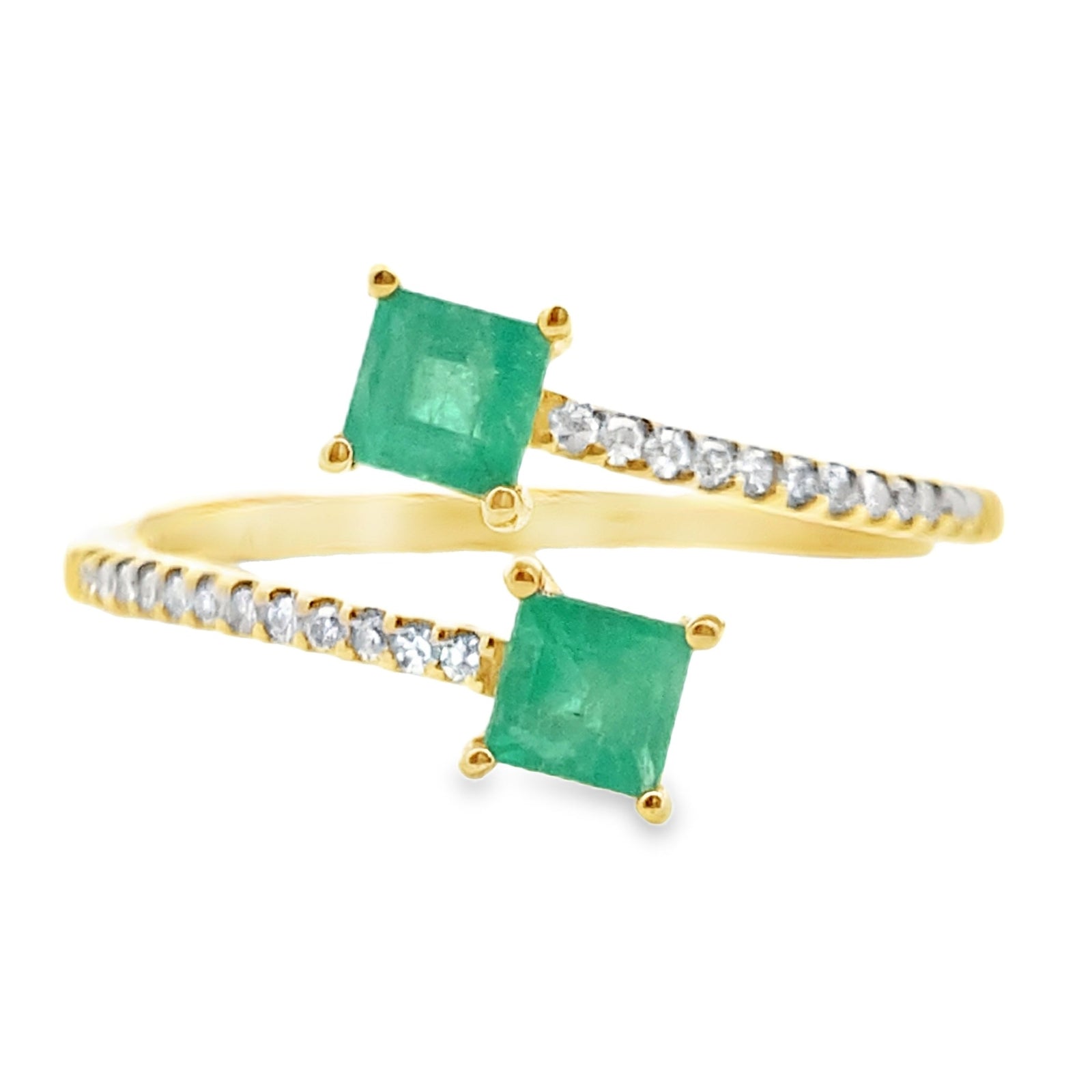 Кольцо из желтого золота 14 карат с натуральным изумрудом 0,47 карата и бриллиантом