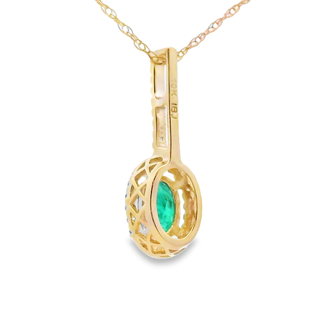 Colgantes de moda de diamante esmeralda de .46 ct en oro amarillo de 10 kt