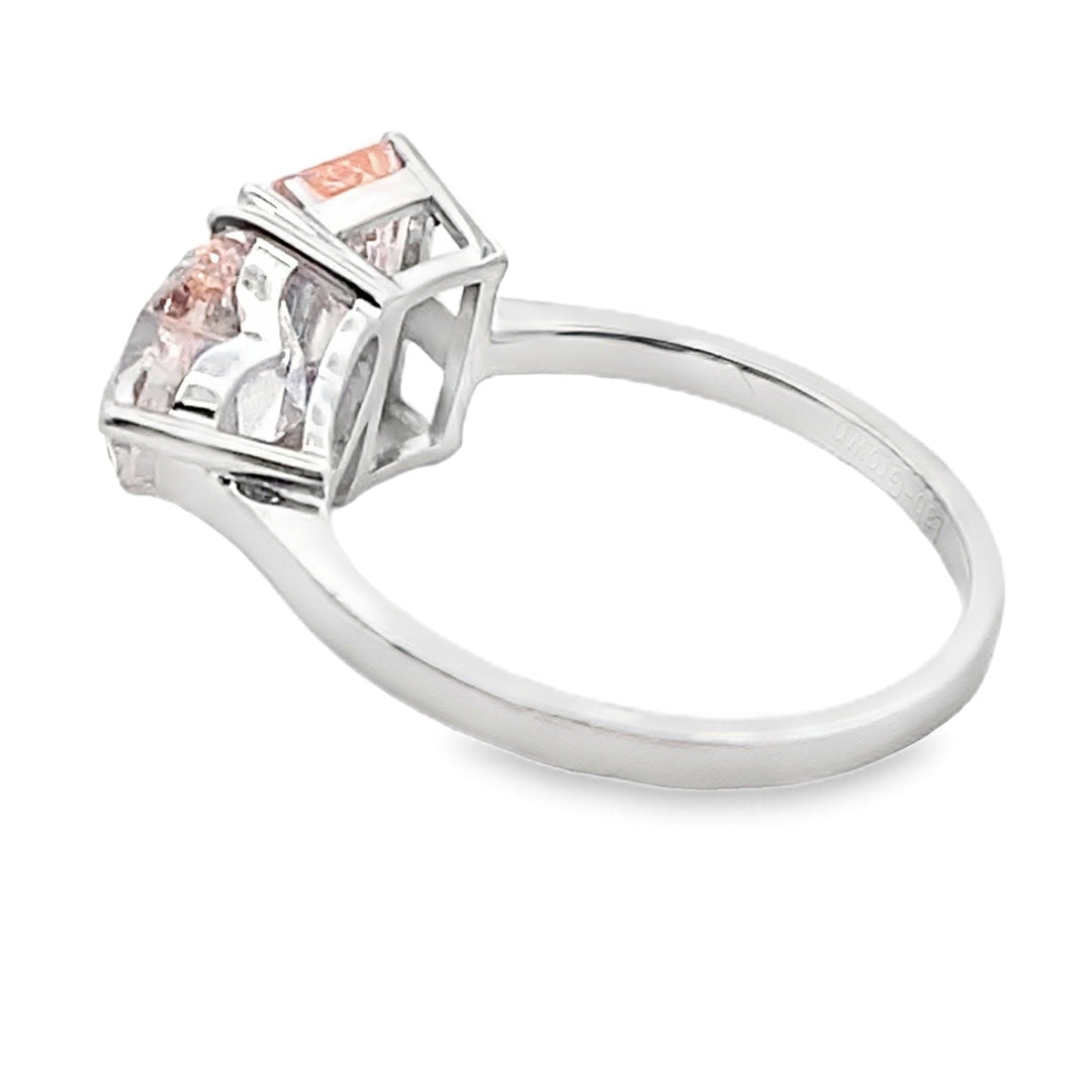 Anillo con diamante cultivado en laboratorio de 4,00 ct de oro blanco de 14 K