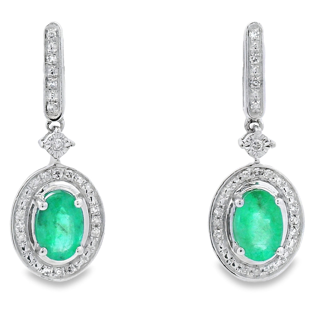 Pendientes colgantes de oro blanco de 10 qt con diamantes esmeralda de 0,95 ct