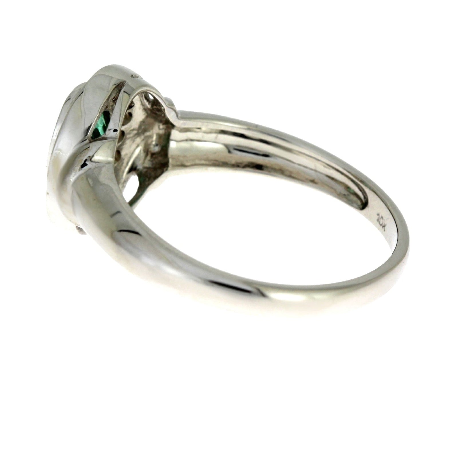 Anillo de oro blanco de 10 qt con esmeralda y diamante natural de 0,60 ct