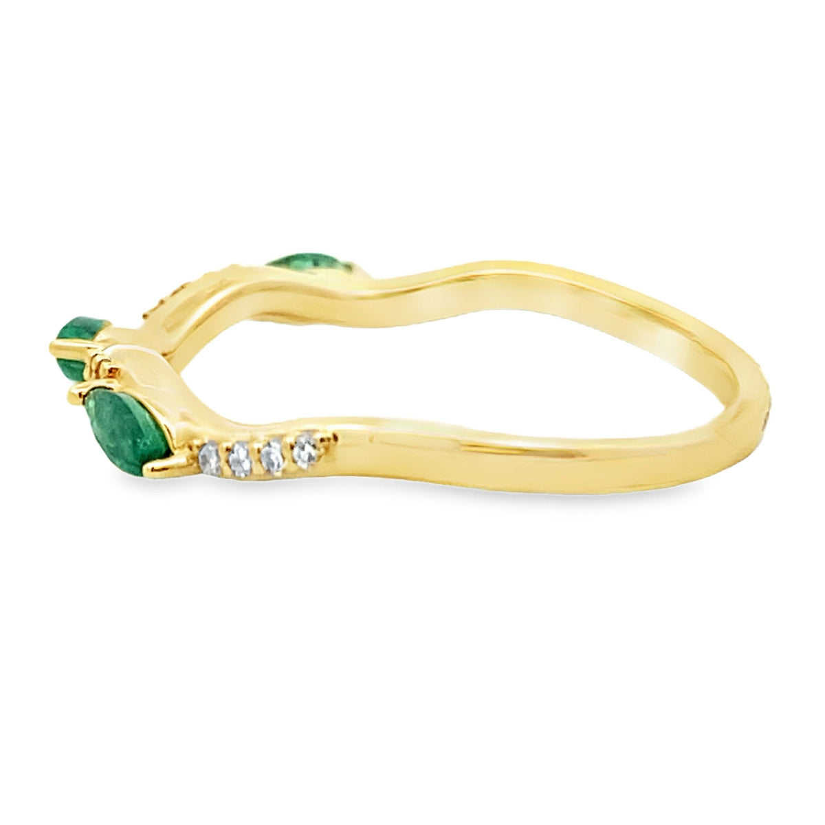 Anillo apilable de diamantes y esmeraldas de oro amarillo de 14 kt